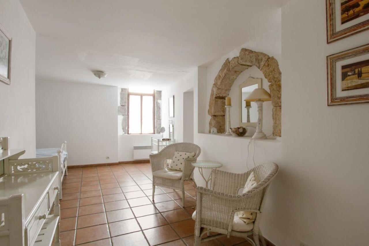 Charming And Quaint 2-Bed House In Marseillan Villa Kültér fotó
