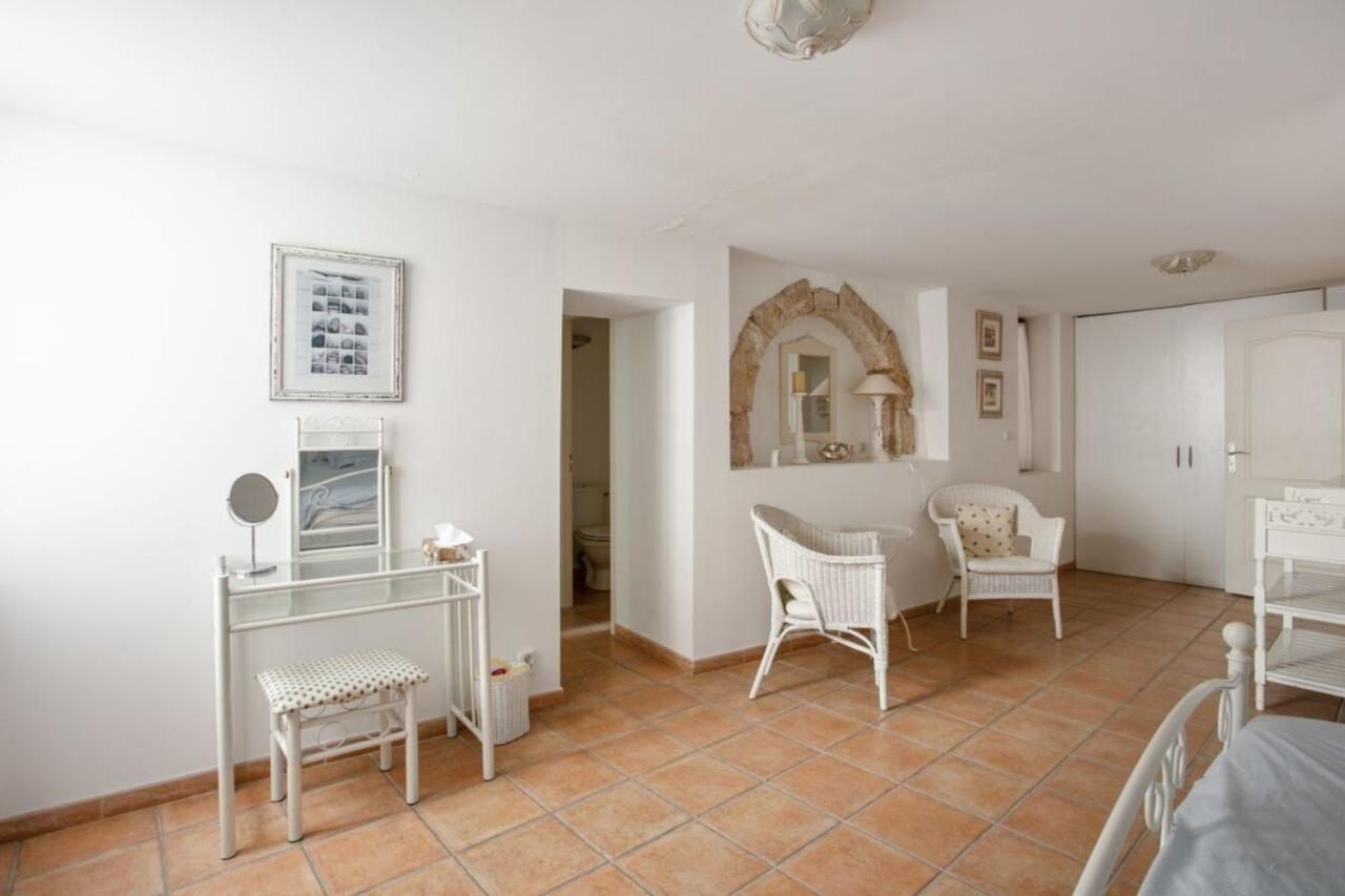 Charming And Quaint 2-Bed House In Marseillan Villa Kültér fotó